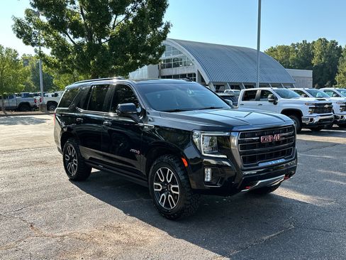 Certified 2024 GMC Yukon AT4 w/ AT4 Premium Package AWD/4WD image 1