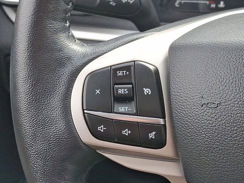 Certified 2021 Ford Explorer XLT w/ Equipment Group 202A AWD/4WD image 17