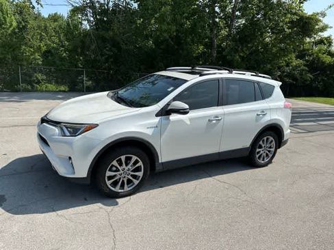 Used 2017 Toyota RAV4 Limited AWD/4WD image 19