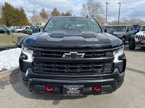 Used 2024 Chevrolet Silverado 1500 LT Trail Boss w/ Convenience Package II image 9