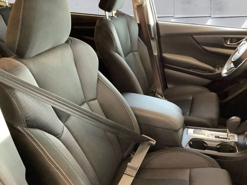 Used 2024 Subaru Ascent Premium w/ Convenience Package image 14