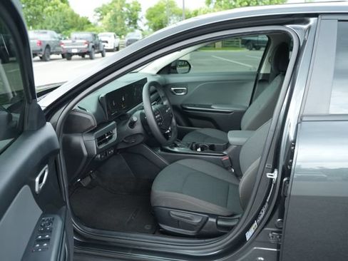 Used 2025 Kia K4 FWD image 13