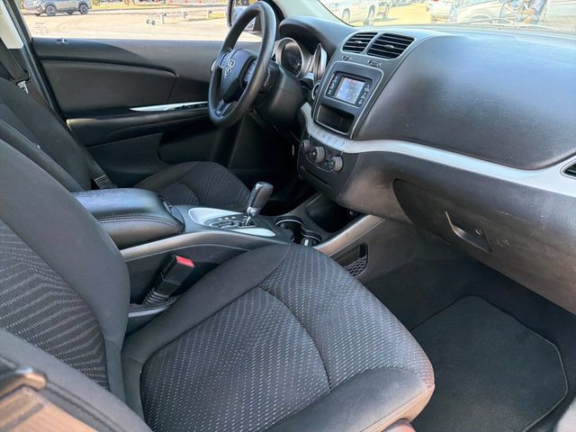 Used 2018 Dodge Journey SE w/ Blacktop Package FWD image 24