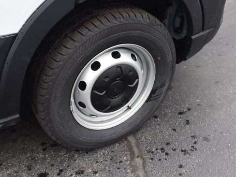 New 2025 Ford Transit 250 Low Roof image 9