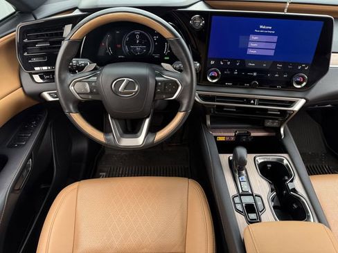 Used 2024 Lexus RX 350 w/ Technology Package image 11