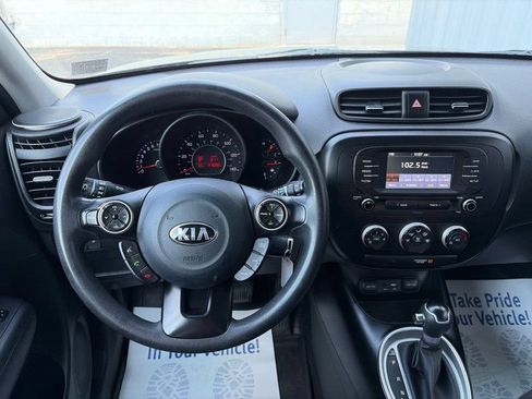 Used 2019 Kia Soul FWD image 18