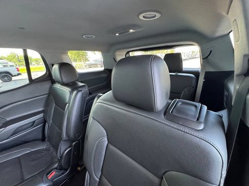 Used 2023 GMC Acadia SLT AWD/4WD image 21