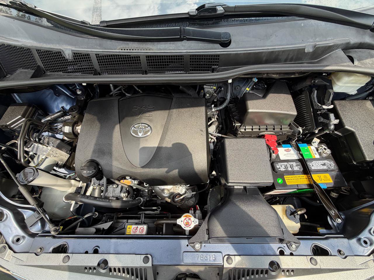 Used 2019 Toyota Sienna XLE w/ XLE Navigation Package AWD/4WD image 9
