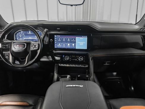 Used 2024 GMC Sierra 2500 AT4 w/ AT4 Premium Plus Package AWD/4WD image 13