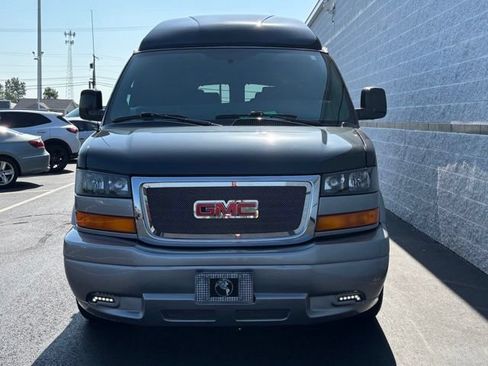 Used 2017 GMC Savana 2500 Extended RWD image 5