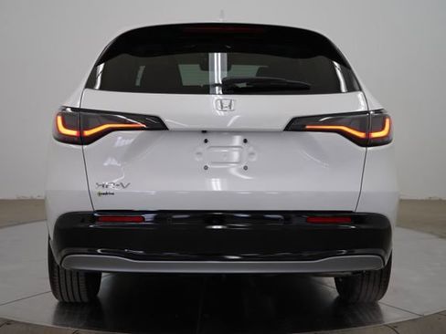 Used 2026 Honda HR-V EX-L image 6