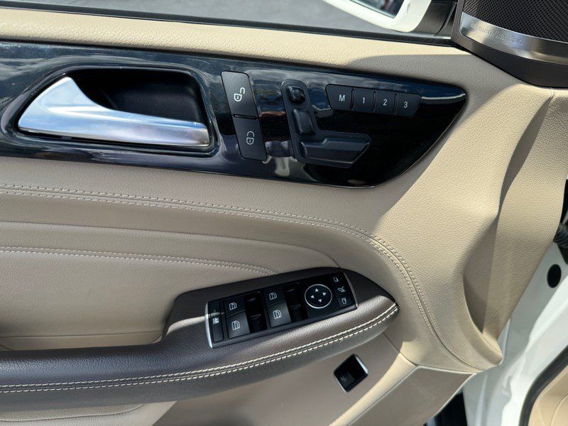 Used 2015 Mercedes-Benz ML 400 4MATIC image 11