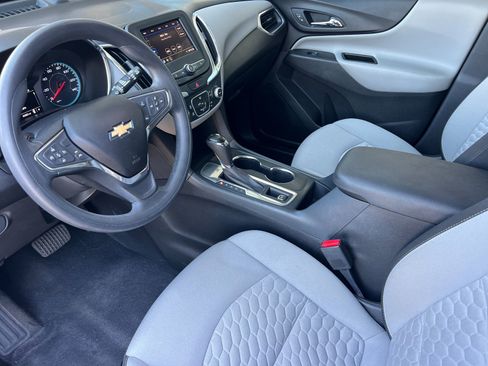 Used 2020 Chevrolet Equinox LS w/ LS Convenience Package FWD image 10