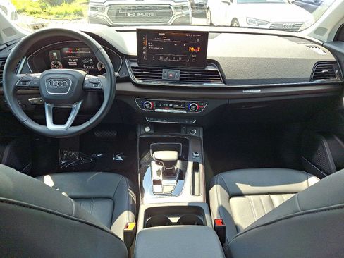 Certified 2023 Audi Q5 2.0T Premium Plus w/ Premium Plus Package AWD/4WD image 10