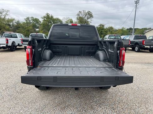 Used 2024 Ford F150 Lariat w/ FX4 Off-Road Package image 17
