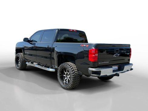 Used 2018 Chevrolet Silverado 1500 LT w/ All Star Edition AWD/4WD image 3