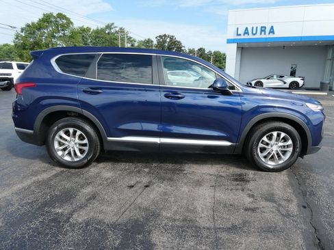 Used 2019 Hyundai Santa Fe SE AWD/4WD image 4