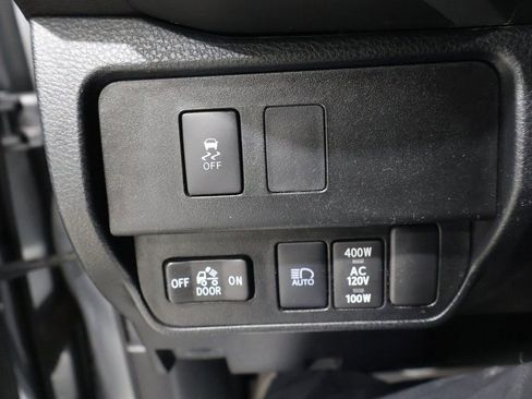 Used 2021 Toyota Tacoma TRD Off-Road image 30