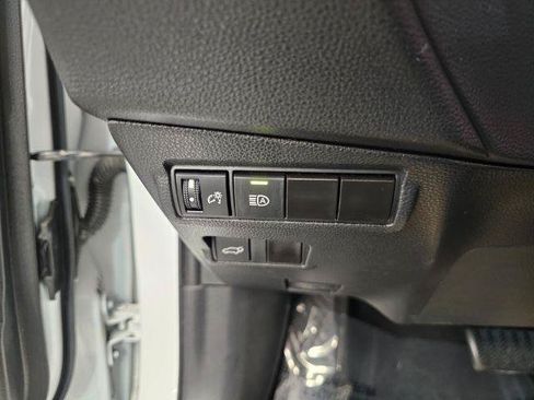 Used 2023 Toyota Corolla Cross XLE w/ Convenience Package AWD/4WD image 21