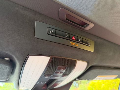 Used 2018 Mercedes-Benz AMG GT S image 29