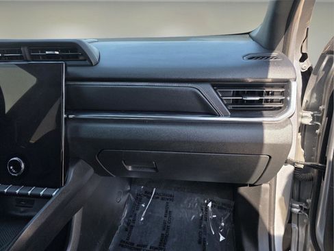 Used 2025 GMC Terrain Elevation w/ Black Edition image 26