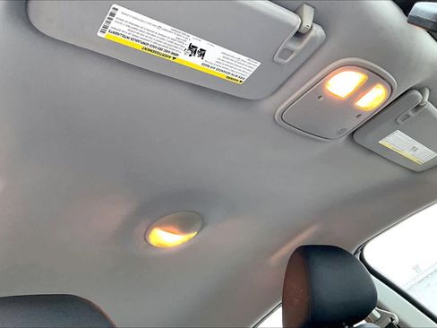 Used 2010 Chevrolet Malibu LT w/ Power Convenience Package image 13