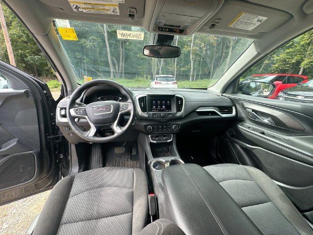 Used 2024 GMC Terrain SLE FWD image 25