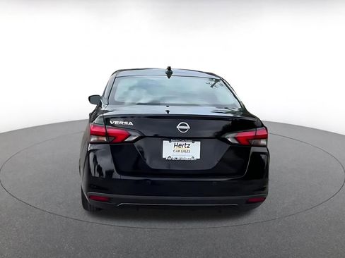 Used 2025 Nissan Versa SV image 12