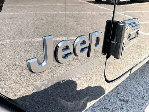 Used 2022 Jeep Wrangler Unlimited Sport w/ Sun And Sound Package AWD/4WD image 31
