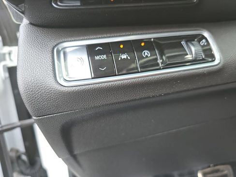 Used 2024 Buick Envision Sport Touring image 25