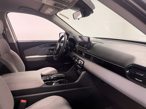 Used 2023 Honda Pilot LX image 11