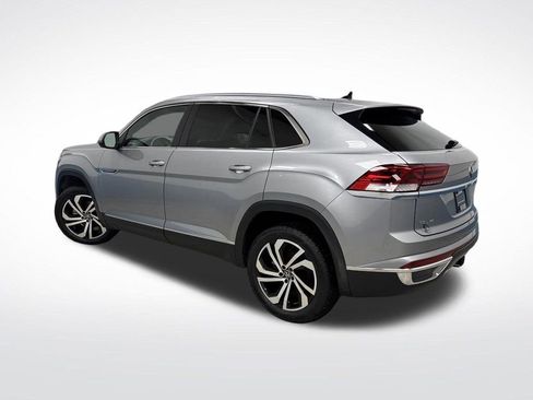 Used 2023 Volkswagen Atlas Cross Sport SEL image 3