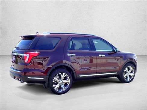 Used 2019 Ford Explorer Limited w/ Limited Luxury Package AWD/4WD image 4