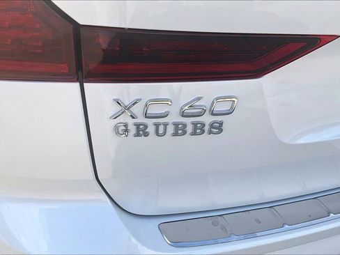 New 2026 Volvo XC60 B5 Ultra w/ Protection Package Premier AWD/4WD image 44