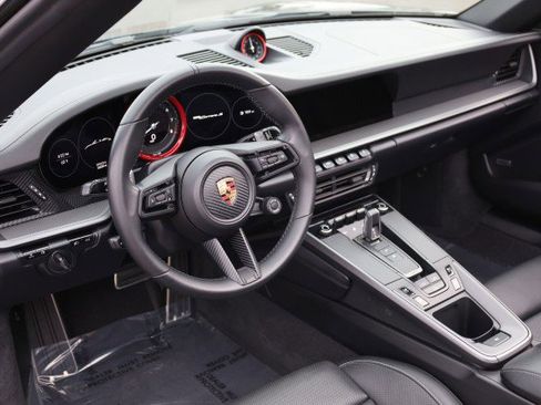 Used 2020 Porsche 911 Carrera S image 25