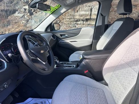 Used 2022 Chevrolet Equinox LS w/ LS Convenience Package image 7