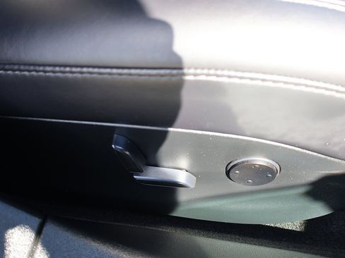 Used 2018 Tesla Model S 75D image 35