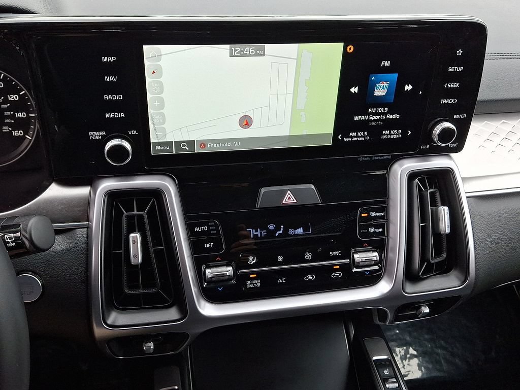 Used 2023 Kia Sorento EX AWD/4WD image 13