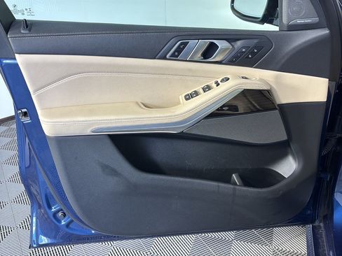 Used 2021 BMW X5 sDrive40i w/ M Sport Package RWD image 14