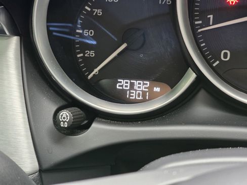 Used 2023 Porsche Macan Turbo AWD/4WD image 17