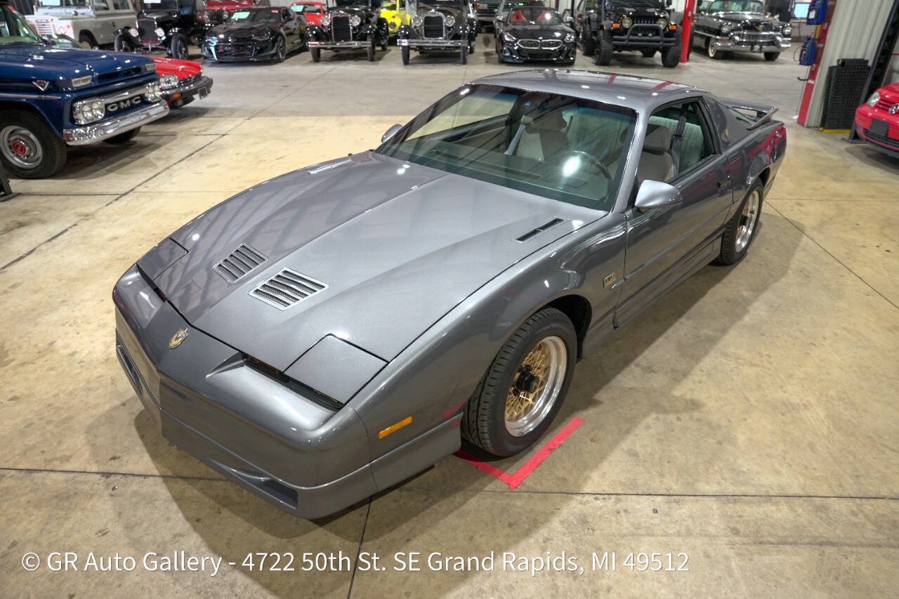 Used 1987 Pontiac Firebird Trans Am RWD image 15