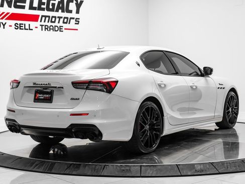 Used 2023 Maserati Ghibli Modena RWD image 12