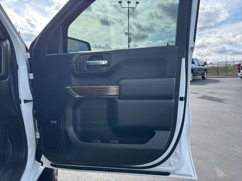 Used 2021 Chevrolet Silverado 1500 LT Trail Boss w/ Convenience Package II AWD/4WD image 26