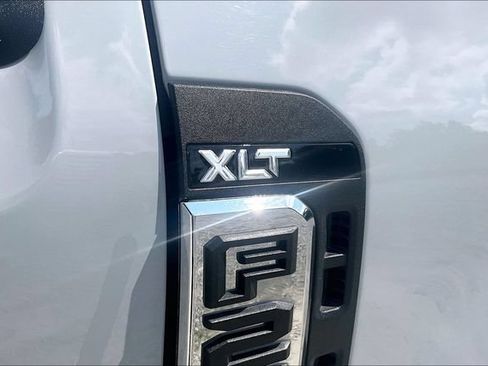 Used 2025 Ford F250 XLT AWD/4WD image 13