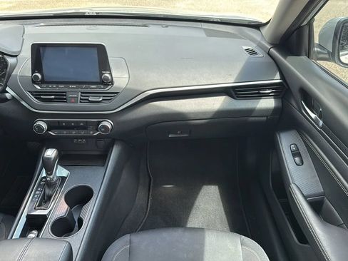 Used 2020 Nissan Altima 2.5 S FWD image 27