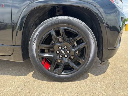 Used 2020 Chevrolet Traverse Premier w/ Redline Edition AWD/4WD image 9