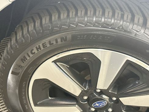 Used 2017 Subaru Forester 2.5i w/ Alloy Wheel Package AWD/4WD image 34
