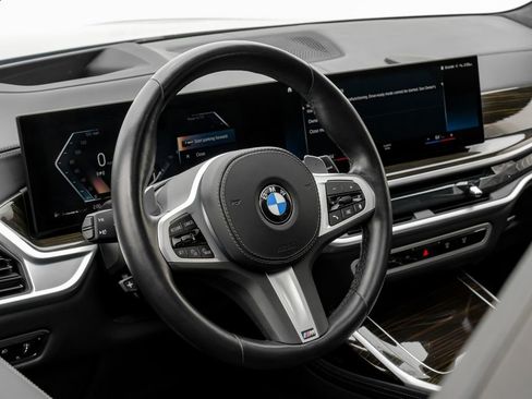 Used 2023 BMW X7 xDrive40i w/ Executive Package image 13