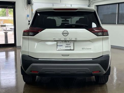 Used 2023 Nissan Rogue SV AWD/4WD image 7