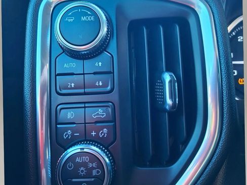 Used 2021 GMC Sierra 3500 Denali w/ Denali Ultimate Package AWD/4WD image 29